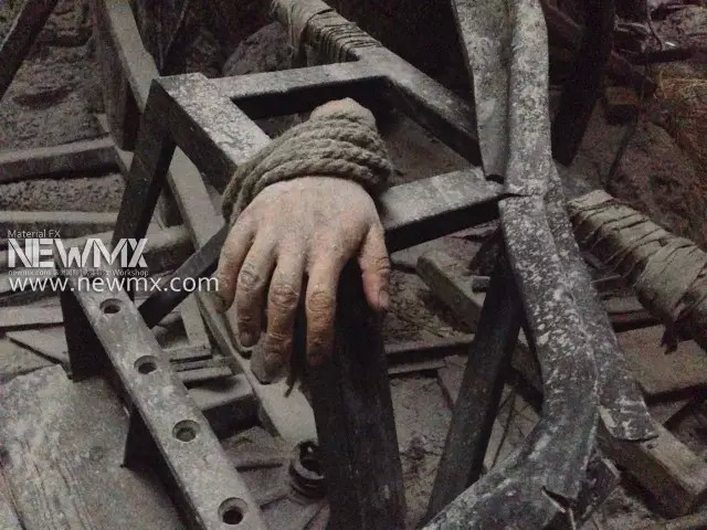 （實體(tǐ)特效化(huà)妝）